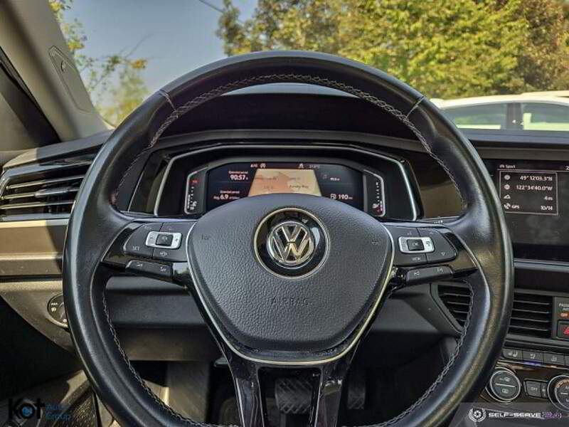 Volkswagen-Jetta-2019 07.jpg